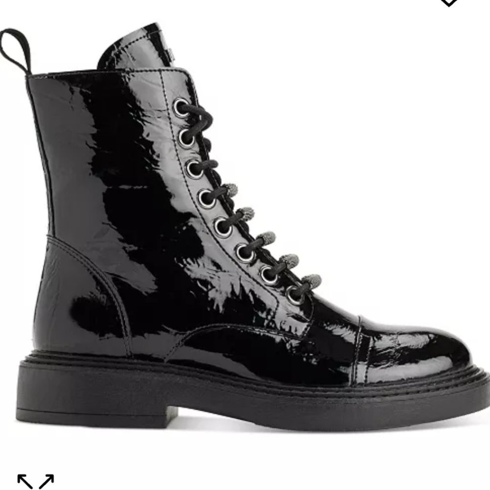 DKNY  Boots NIB size 6